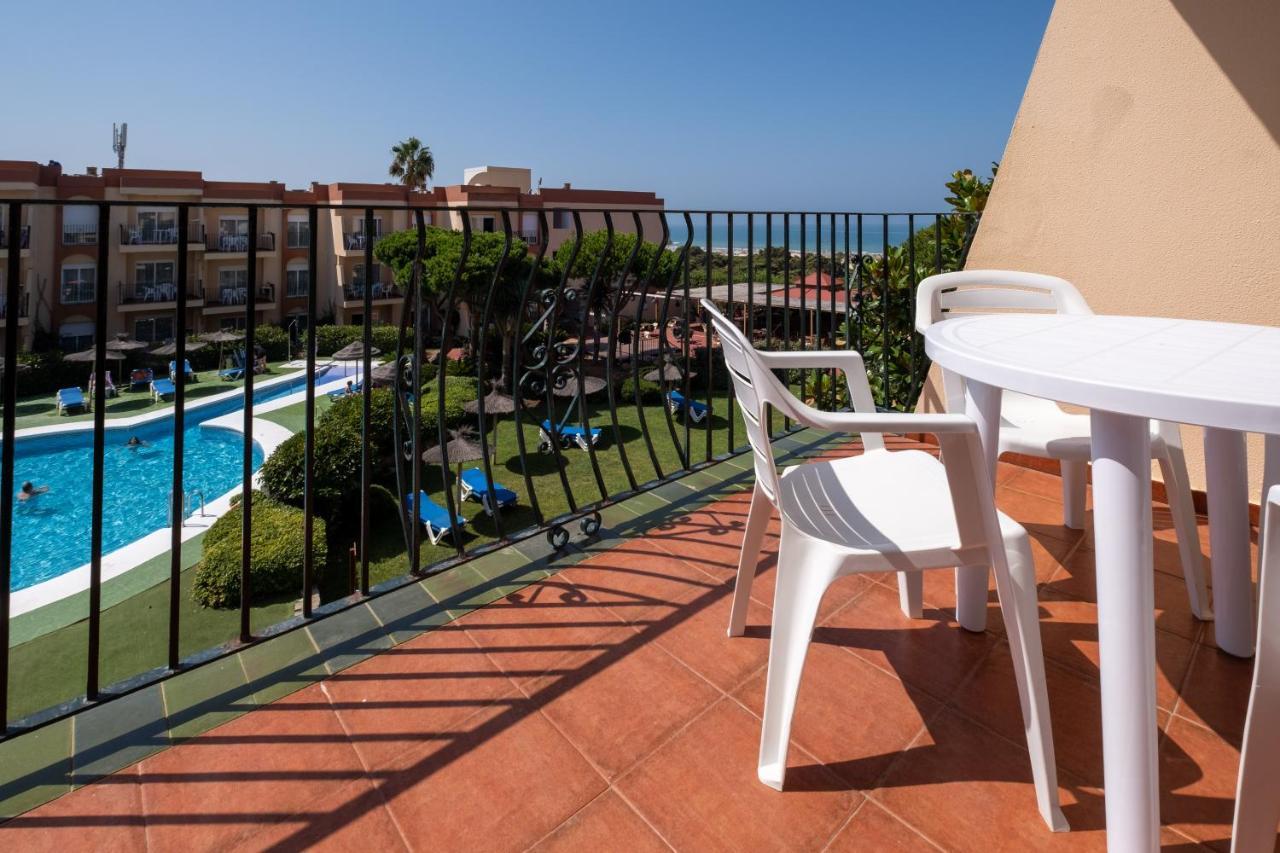 Aparthotel Las Dunas Chiclana de la Frontera Esterno foto