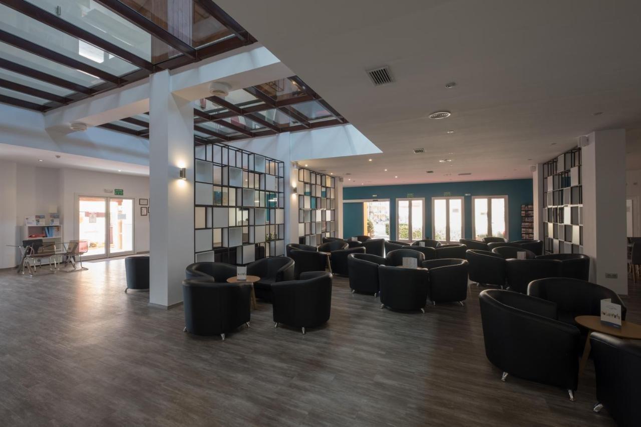 Aparthotel Las Dunas Chiclana de la Frontera Esterno foto