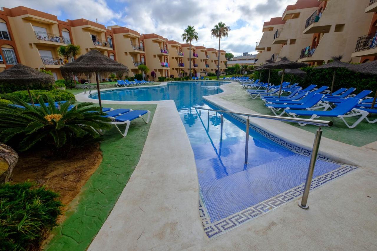Aparthotel Las Dunas Chiclana de la Frontera Esterno foto